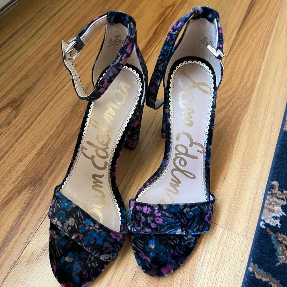 Summer heels